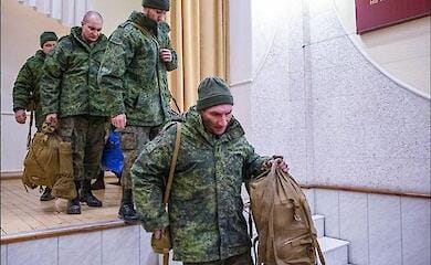 На временно оккупированных территориях россияне пытаются вербовать украинцев в свою армию