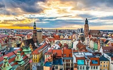 Роль риэлтора во время поиска недвижимости во Вроцлаве