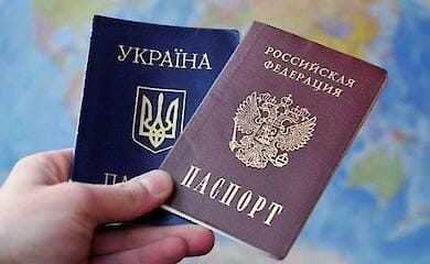 Оккупанты угрожают депортацией жителям Херсонщины, которые не берут российский паспорт