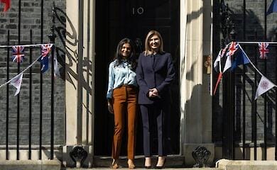 Елена Зеленская прибыла в Британию на коронацию Чарльза ІІІ