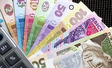 Сума виплат пенсій у травні скоротилася