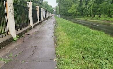 В Кривом Роге преступник пытался изнасиловать на улице несовершеннолетнюю 
