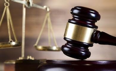 Двох співробітників СБУ викрили на вимаганні 50 тис. доларів