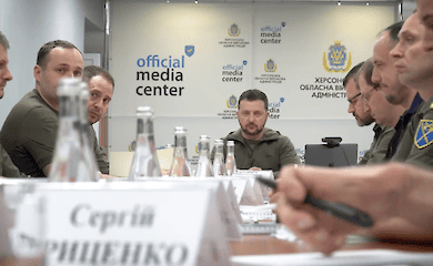 Президент України приїхав у постраждалу від потопу Херсонщину