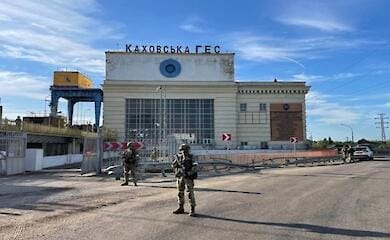Генштаб: На левобережье Херсонщины захватчики расселяют эвакуированных по военным объектам