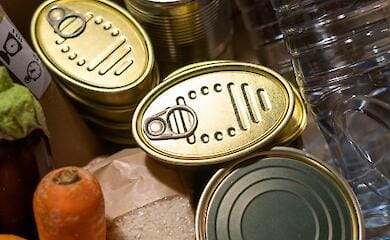 Українцям розповіли, які продукти можна їсти після підтоплення, а чого варто позбутися