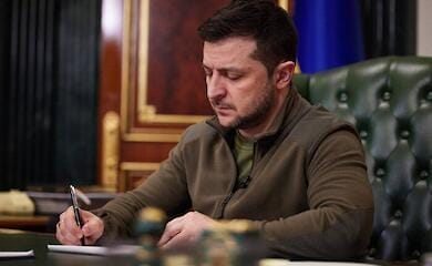 Зеленский назвал причину замедления контрнаступления ВСУ