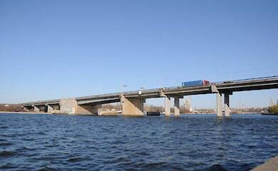 У Миколаєві на початку війни мало не підірвали мости внаслідок непорозуміння.