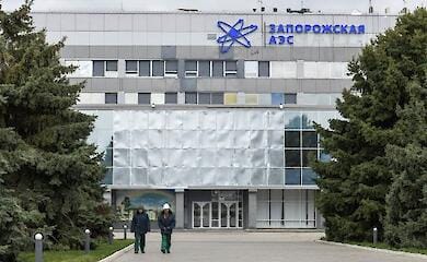 Киев просит тех, кто живет близко к ЗАЭС поскорее уехать