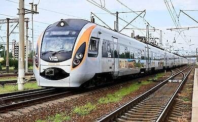 «Укрзалізниця» запускає додатковий поїзд Інтерсіті+ на маршрут Київ — Харків
