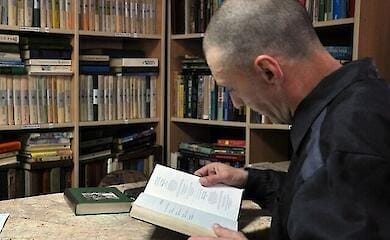 В Україні на законодавчому рівні пропонують зменшувати тюремний термін за читання книг
