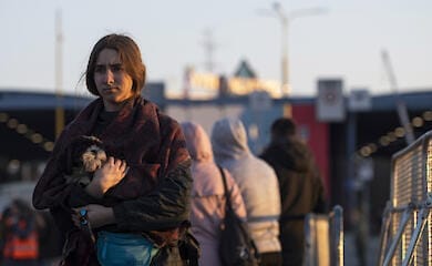 Із серпня припиняються виплати переселенцям, які перебувають за кордоном