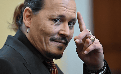 Джоні Депп продає свій автопортрет, який написав під час судової тяганини з колишньою дружиною