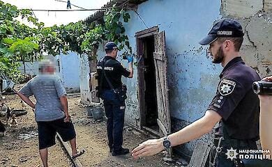 Била, обпекла газовим пальником, прив'язала і закрила в сараї: на Одещині сестра катувала 7-річного хлопчика