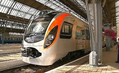 Укрзализныця отменила часть поездов в Перемышль