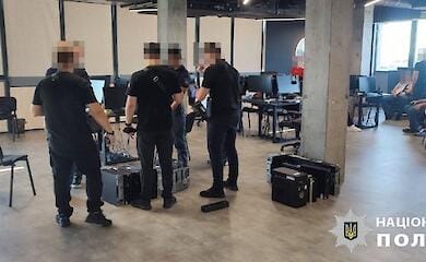 В Харькове киберполиция прекратила деятельность мошеннического саІІ-центра (фото)