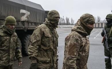 В Україні до російських військовополонених ставляться згідно з Женевською конвенцією