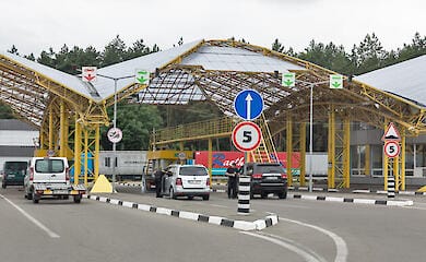 Еще одна категория мужчин сможет выехать за границу 