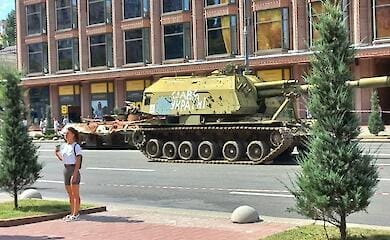 На Хрещатику проходить парад знищеної російської техніки (фото, відео)