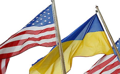 Украинские беженцы могут оставаться в США дольше
