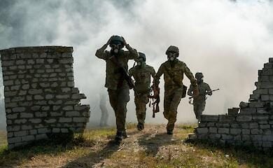 Курсанты пограничники доказали право носить зеленые береты (фоторепортаж)