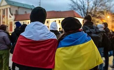 Где украинцам, временно проживающим в Польше, получить ответы на актуальные запросы