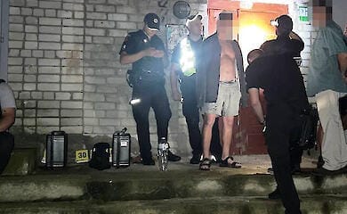 В Ровенской области задержали мужчину, который начал стрельбу в многоэтажке