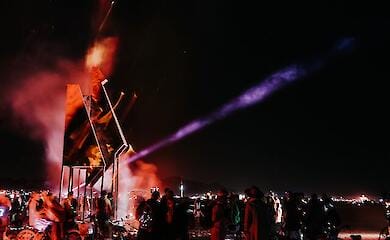 На фестивалі Burning Man у США представили українську вогняну інсталяцію