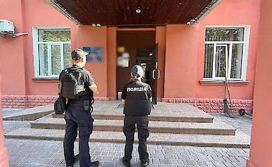 Столична поліція знову отримала повідомлення про замінування всіх навчальних закладів Києва