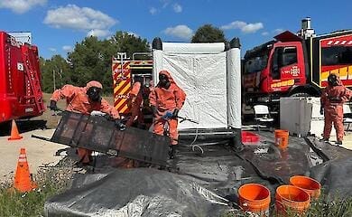 Українські рятувальники беруть участь у навчаннях в Польщі (відео, фото)