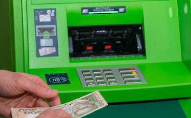 Зарегистрирован законопроект, запрещающий банкам взимать долги по выплатам внутренних переселенцев