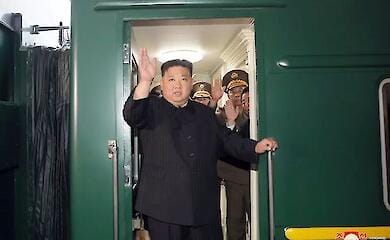 Лидер Северной Кореи Ким Чен Ын прибыл с визитом в Россию