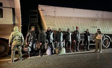 Пограничники блокируют выезд уклонистов на дороге "Одесса-Рени" (фото)