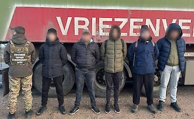 Пограничники блокируют выезд уклонистов на дороге "Одесса-Рени" (фото)