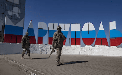 У Маріуполі за дивних обставин померли 11 російських військових