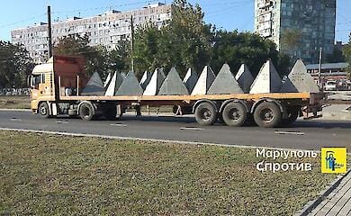 Окупанти посилюють оборону біля Маріуполя "зубами дракона" 