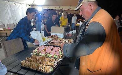 Обстрел Кременчуга: возле места попадания развернули палаточный городок