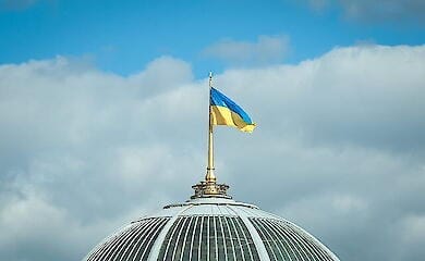 Низку народних депутатів позбавили зарплат через прогули