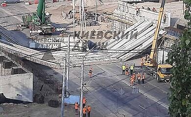 У КМДА назвали причину обвалення мосту на Шулявці 