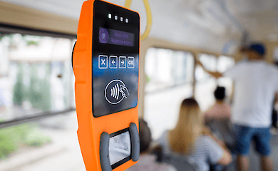 В столице ввели новый алгоритм оплаты за проезд картами