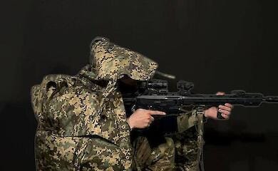 В Украине создали плащ-невидимку для защиты военных