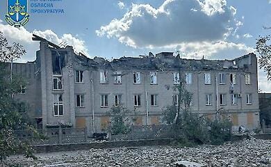 Появилось видео момента авиаудара РФ по больнице Берислава