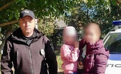 Поліцейські розшукали маму чотирирічної дівчинки та склали протокол