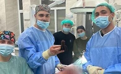 У прифронтовому госпіталі вийняли хвіст міни з ноги воїна