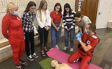 Сьогодні на 12 станціях метро Києва відбудуться тренінги з домедичної допомоги