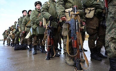 В ГУР сообщили, сколько украинцев на ВОТ Россия ежемесячно забирает в армию