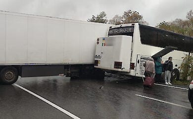 В ДТП на трассе Киев-Чоп погибли водители автобуса (фото)
