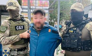 СБУ задержала агента фсб, который установил скрытые вебкамеры на дорогах Запорожья, чтобы шпионить за колоннами ВСУ
