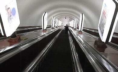 Суд вынес приговор пьяной матери, остановившей эскалатор в столичной подземке