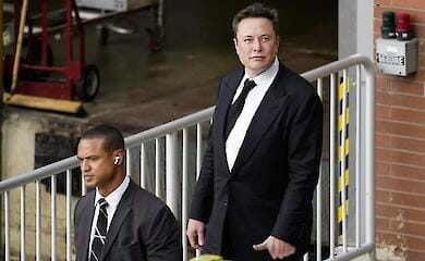 Маск закликав світ поспівчувати російським окупантам